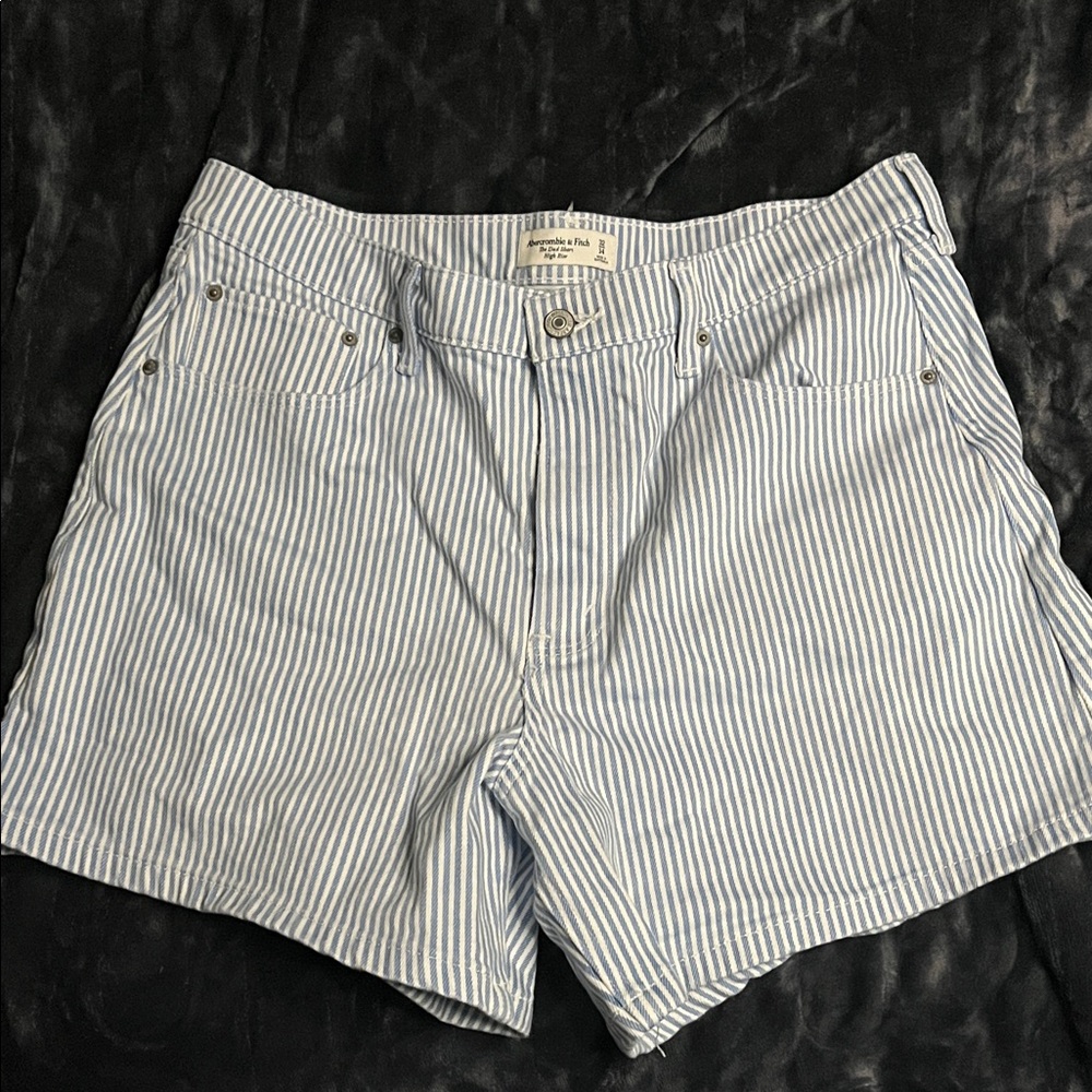 Abercrombie & Fitch Striped Women Shorts